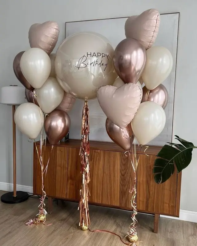 Нюд с Happy Birthday